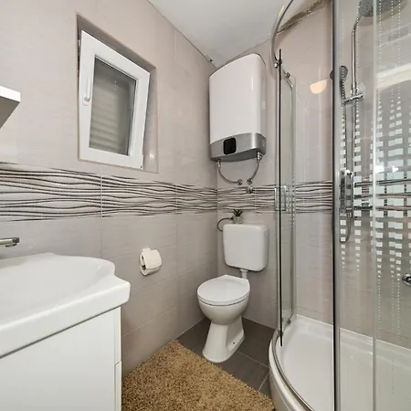 Miluska Apartment