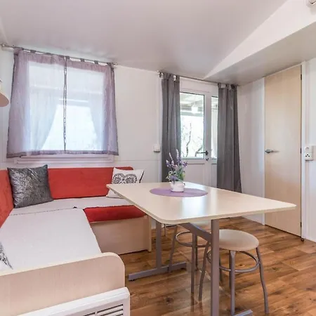 Miluska Apartment Sveti Filip i Jakov