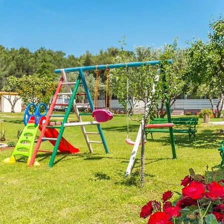 Apartment Miluska Sveti Filip i Jakov