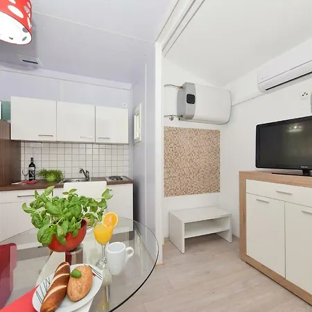 Miluska Apartment