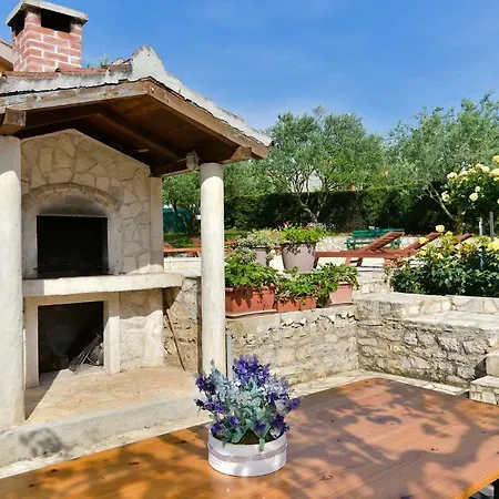 Miluska Appartement Sveti Filip i Jakov