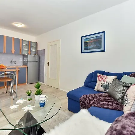 Miluska Apartment *
