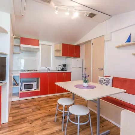 Miluska Apartment *