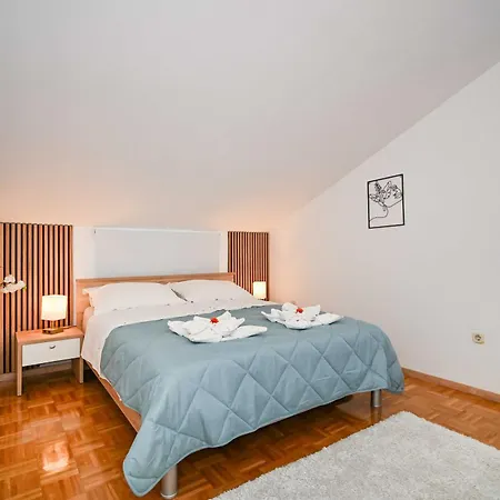 Miluska * Sveti Filip i Jakov