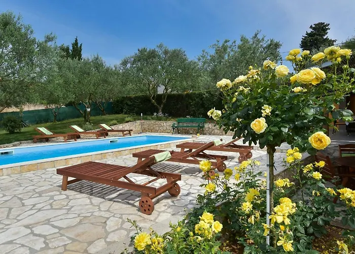 Miluska Appartement Sveti Filip i Jakov